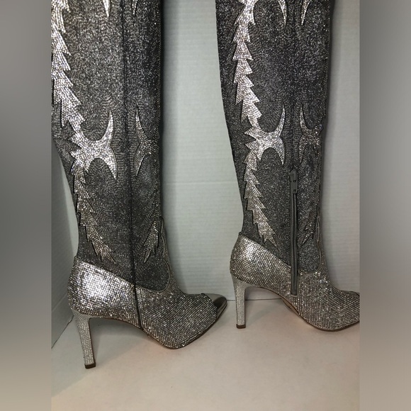 Gianni Bini Silver Over-the-Knee Boots w/ Stiletto Heel BRAND NEW Sz 7 & 5.5. 🥶🪩 - Picture 9 of 16